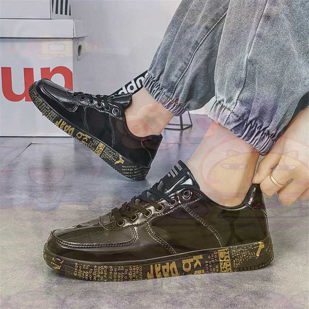 Round Foot Size 45 Sneakers Wh - Luxury Lifestyle Lounge incelemesi ve fiyatı